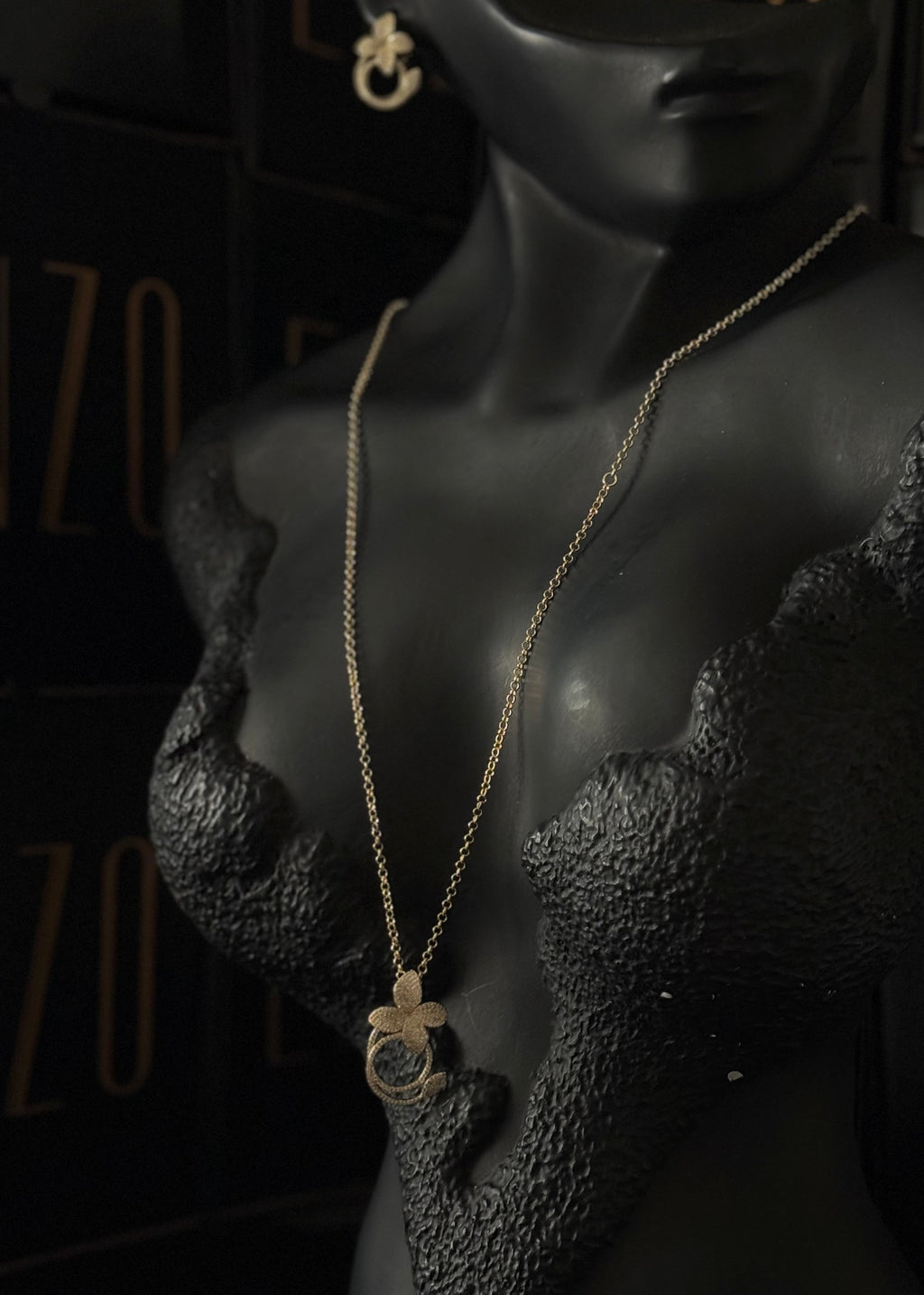 Collier FLEUR DORÉE + Boucles